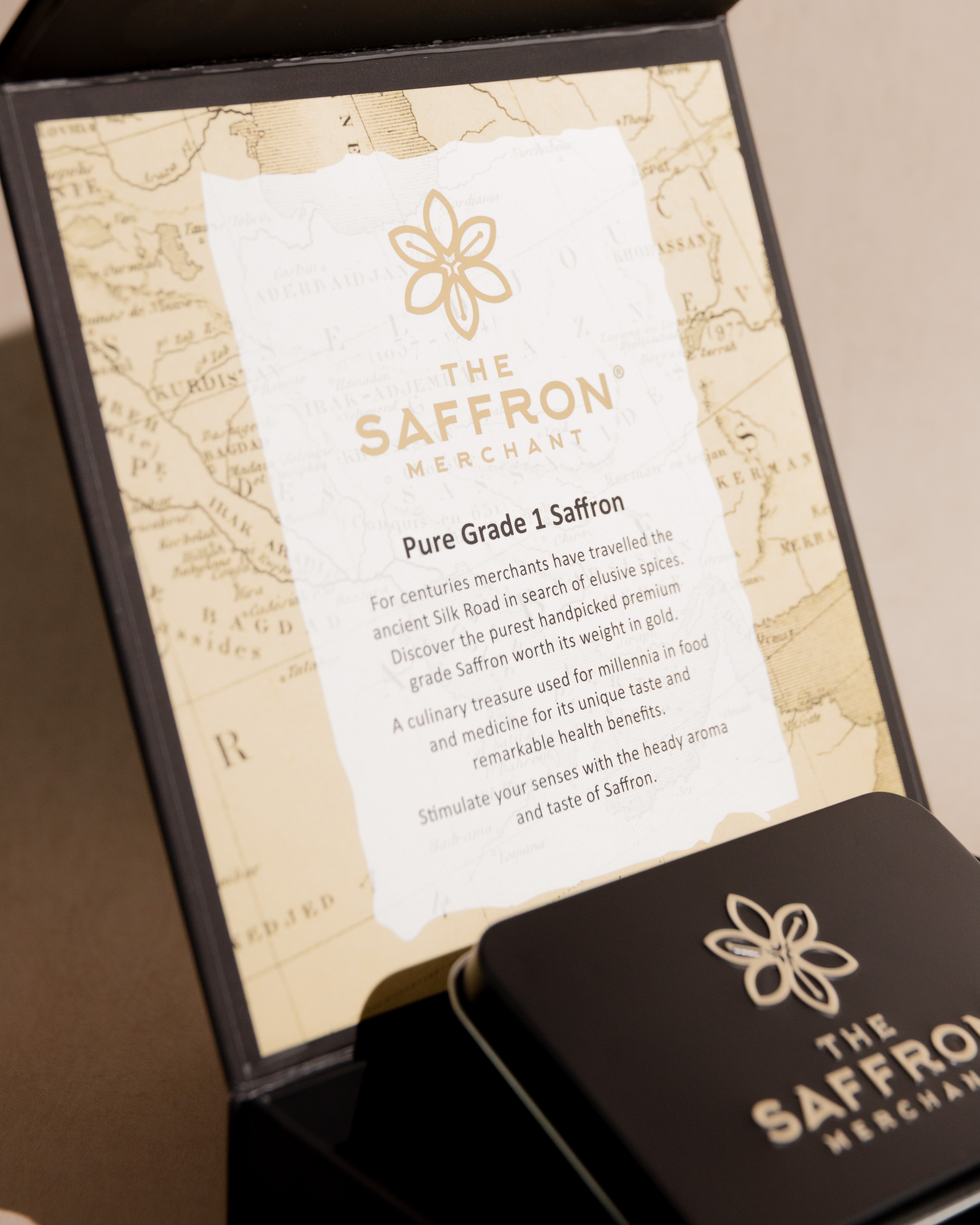 8 Grams of Saffron Gift Set